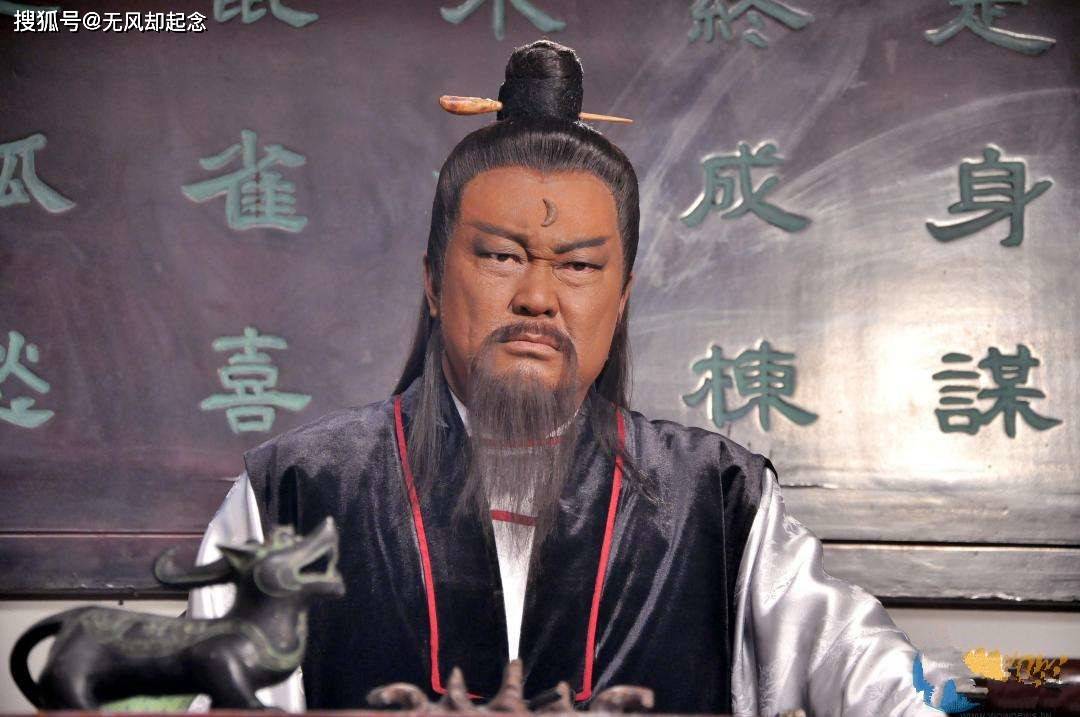 包拯死后，为何展昭一夜间便神秘消失？你看包拯生前对他说了啥-包拯死后展昭去哪儿了