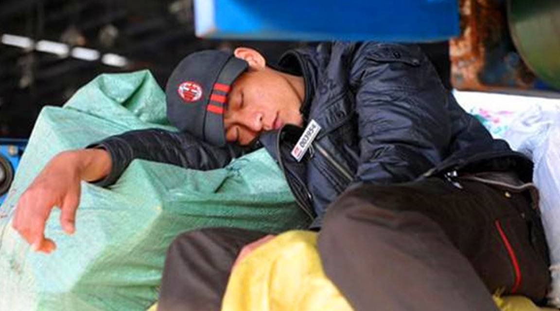 为什么快递员工资月入过万却没人愿意干？原因有三点