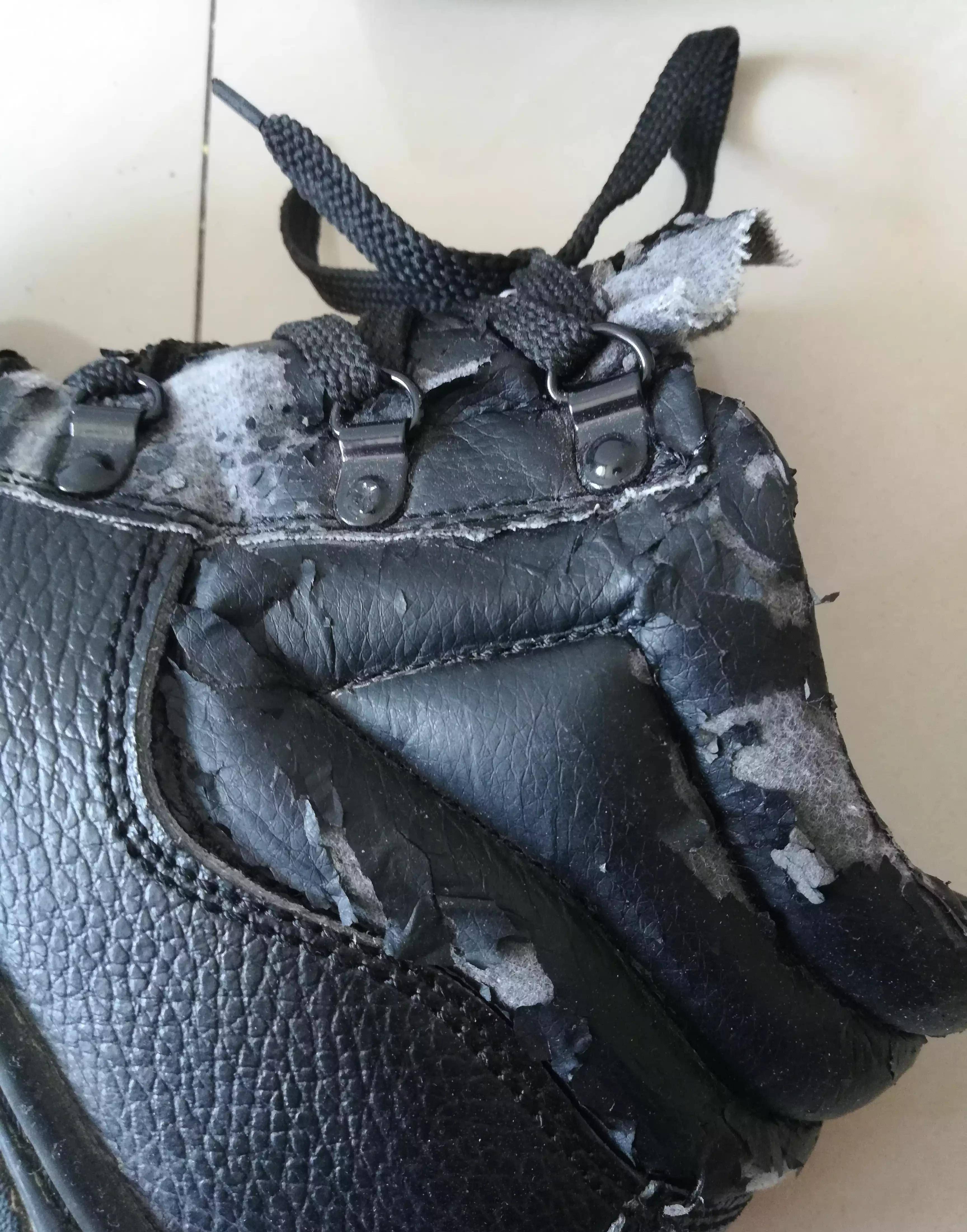 放坏的皮鞋放坏的皮鞋放坏的皮鞋放坏的皮鞋"哪样?"好先生问."你看看!