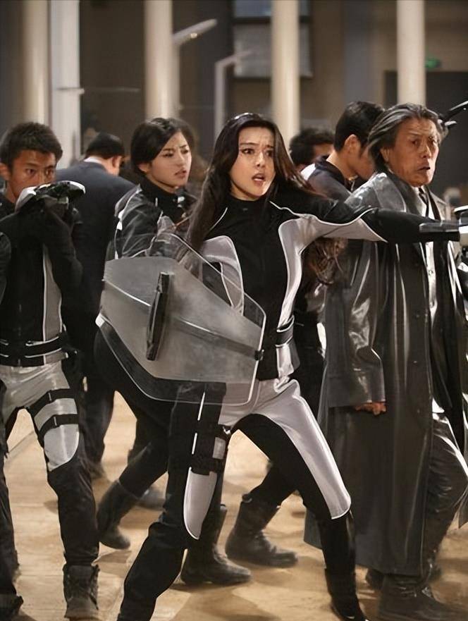 电影《未来警察》中的时光流转,体现了怎样的人生百态?