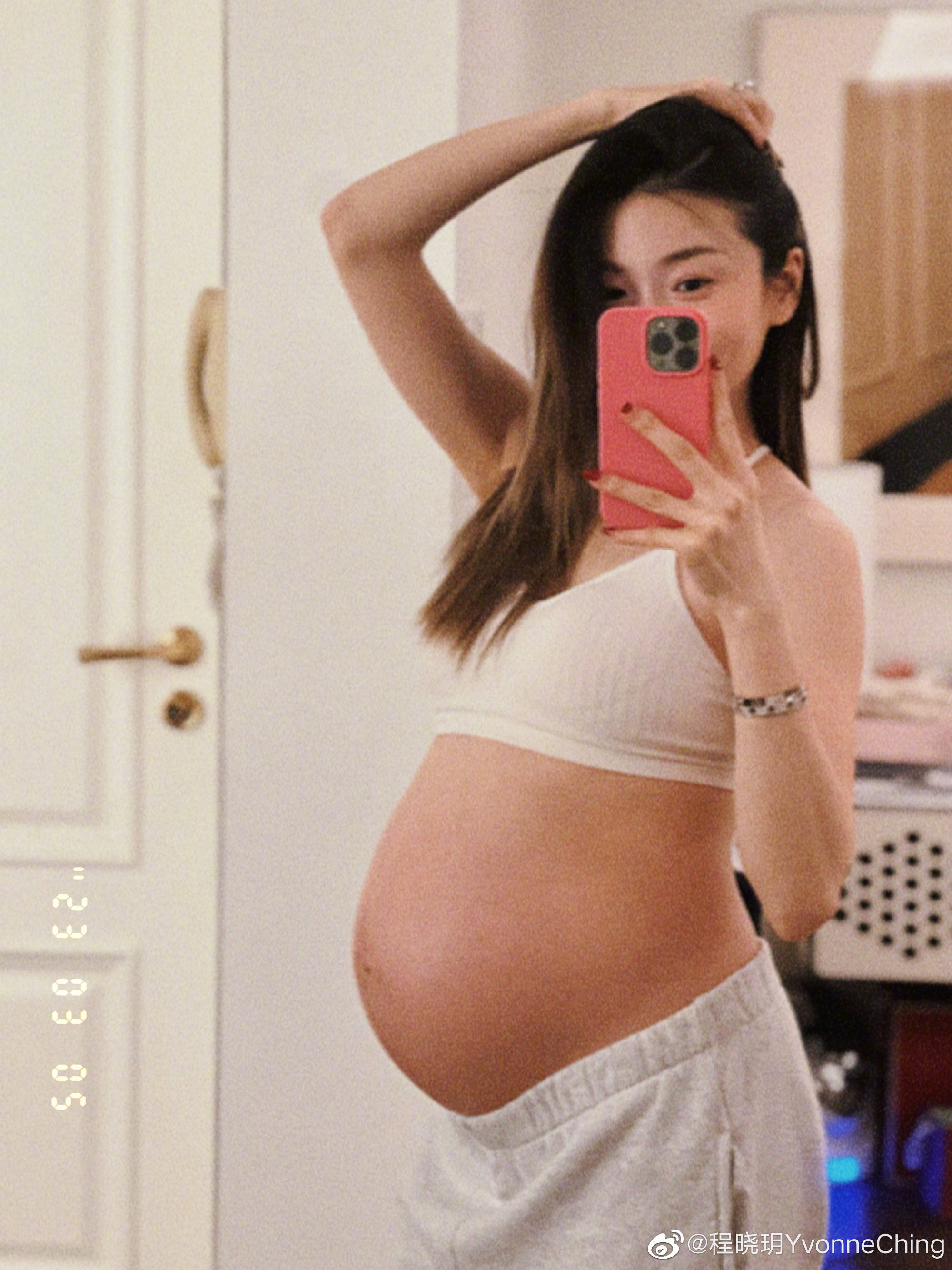 宝宝近照头发浓密肉嘟嘟,开怀大笑像爸爸_时间_ellary_老公