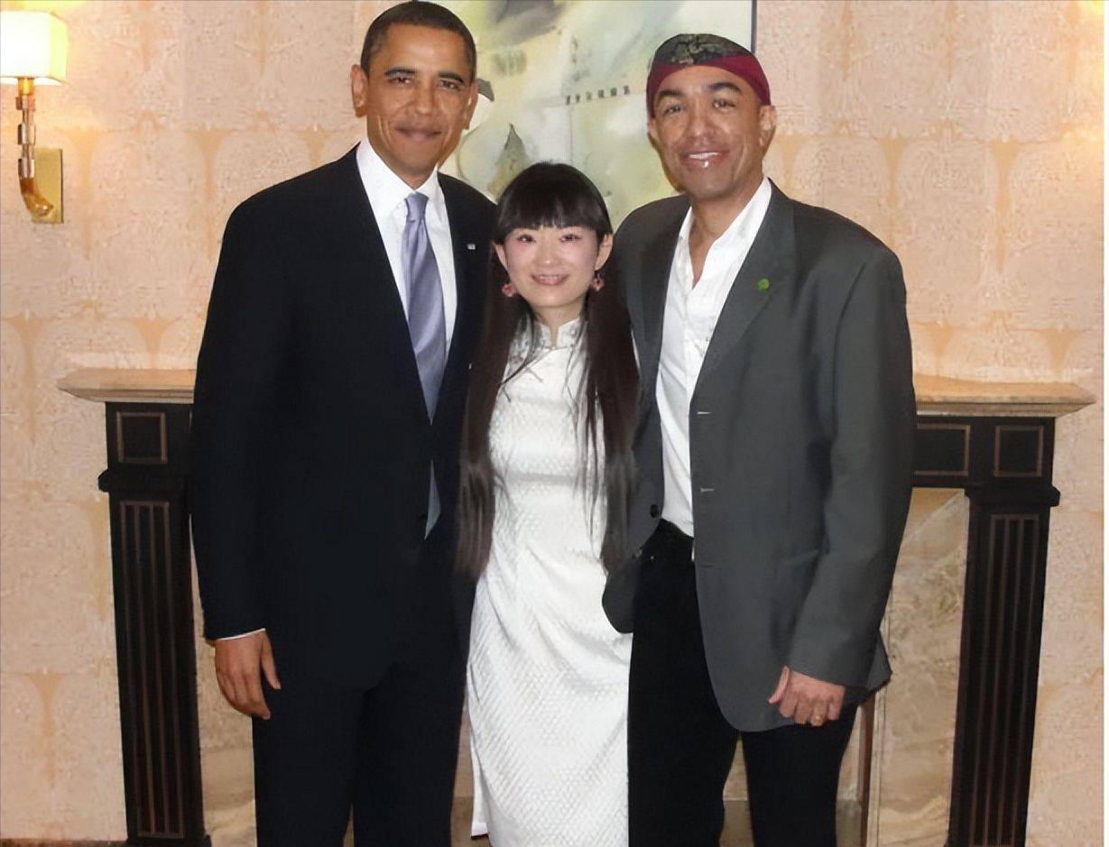 河南女孩,嫁给黑人小伙儿,1 年后才知道大伯子是美国总统奥巴马_马克