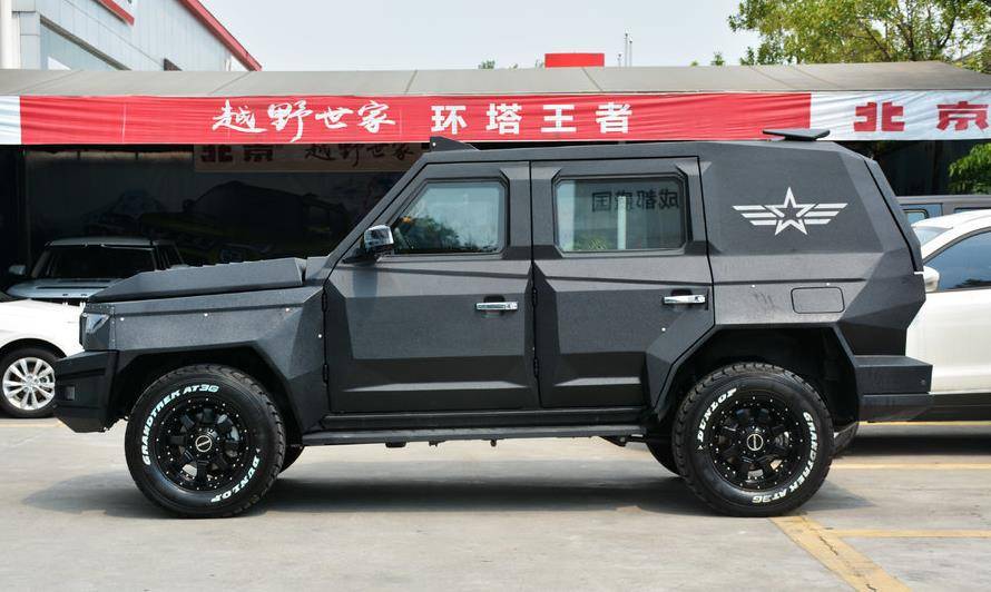 北汽版"黑武士"配三角大灯,座舱奢华_搜狐汽车_搜狐网