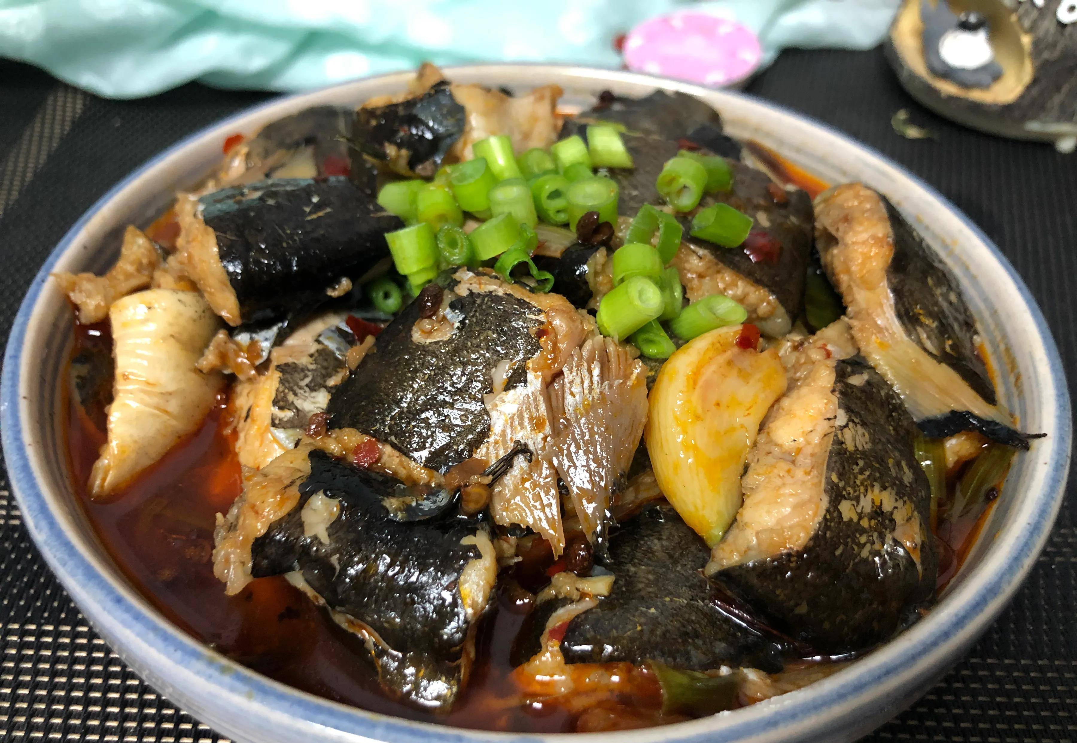 鲶鱼这么做才最下饭!鲜嫩爽滑,关键比鱼翅还补_鱼肉_豆瓣酱_蛋白质