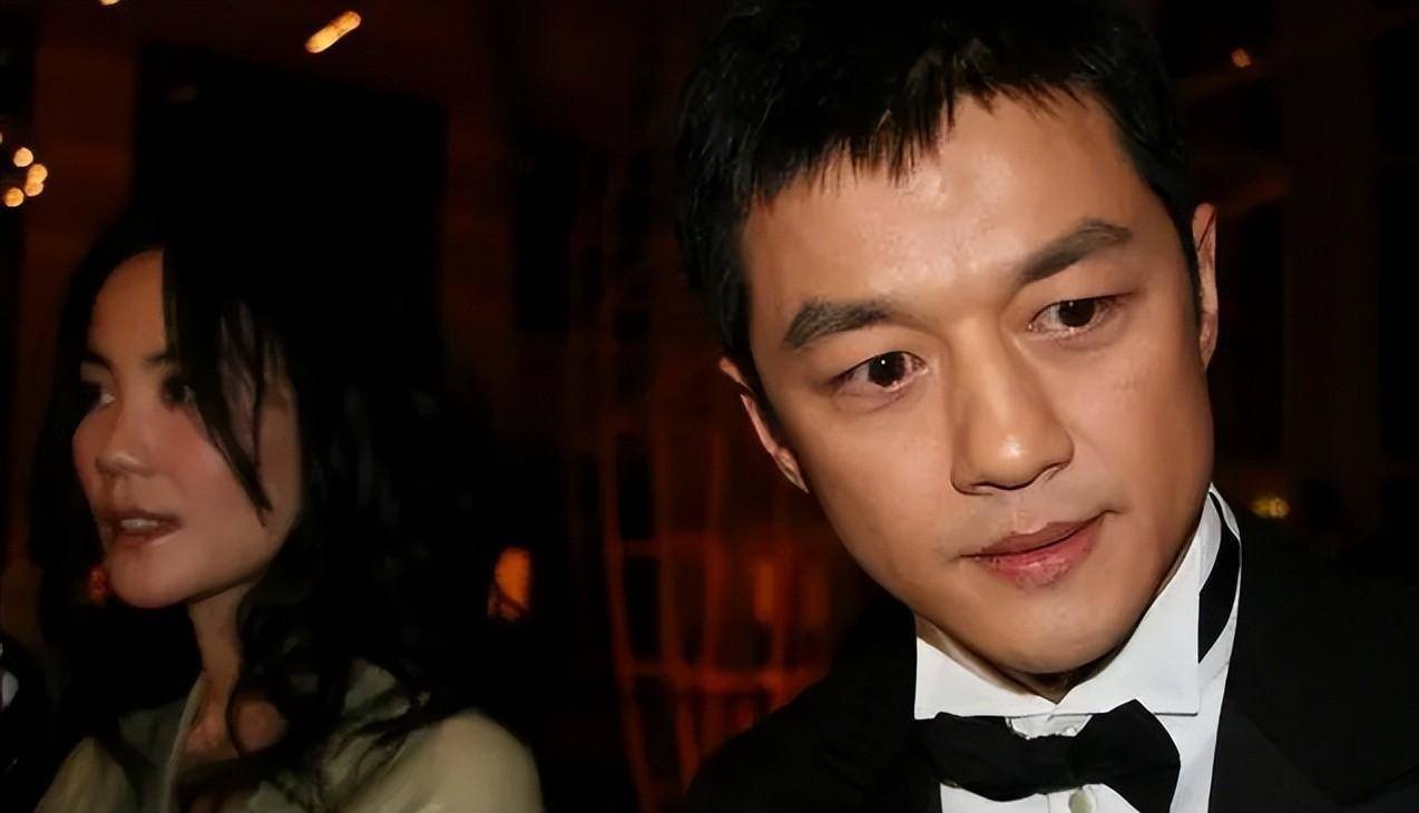 与王菲离婚后的李亚鹏,终究为自己的不知天高地厚付出了代价!