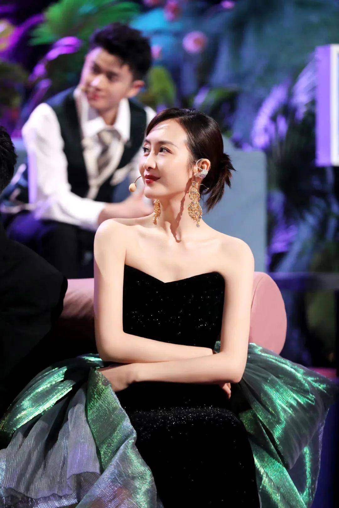 王鸥:女人味十足的气质女神_魅力_身材_感觉