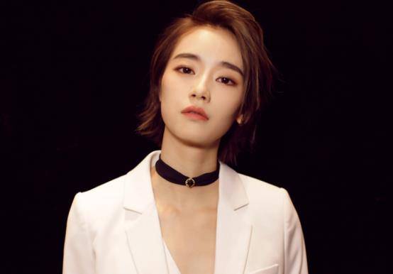 灵活多变的刘雅瑟,总能把角色饰演得很精彩,认真拿捏演技_进行_过程