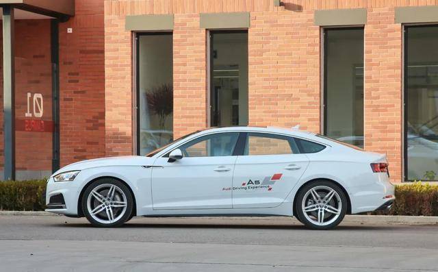 奥迪a7有双门的吗-奥迪a7双门coupe版