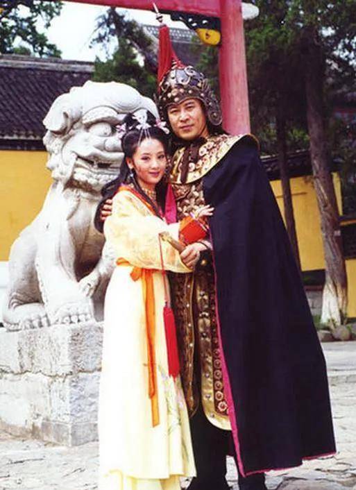 新老版本杜冰雁和袁不屈新老版本李玉湖和齐天磊在此小编就不得不提