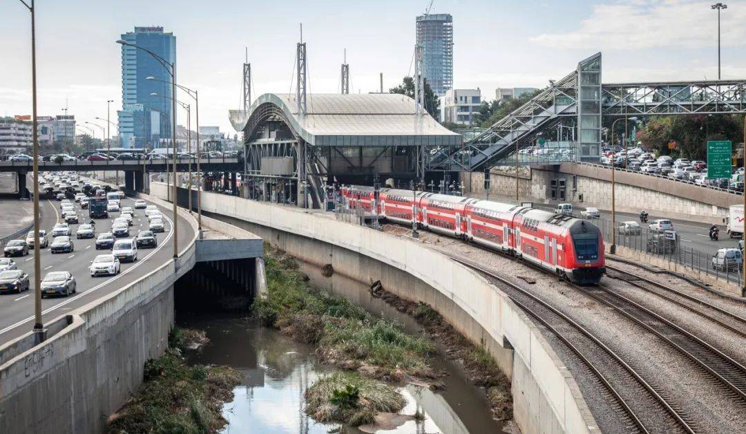 在以轨交工程主要集中在轻轨领域:特拉维夫轻轨红线中铁隧道局与solel