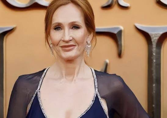 她将为《哈利波特》选择演员,成功面对极端对手_罗琳_性别_女性