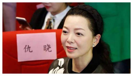 "文化人"汪涵的爱情,过往三段婚姻,远比你想象中的更精彩_仇晓_工作