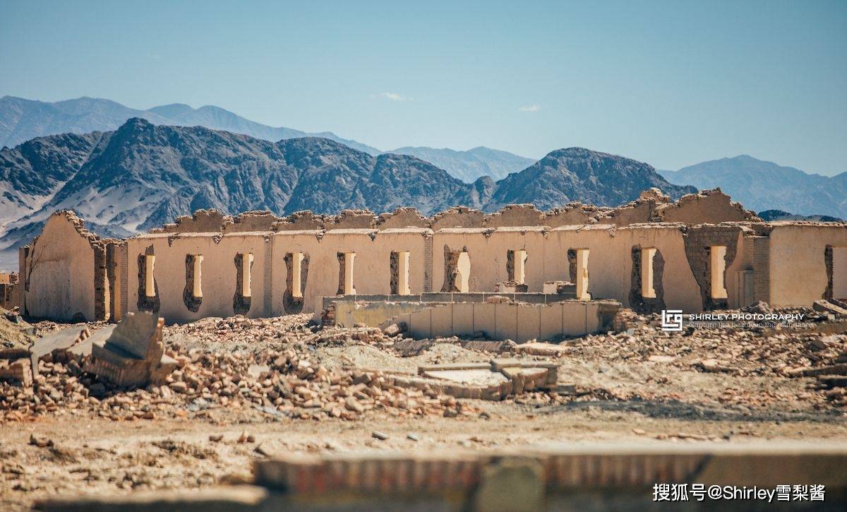 很难想象,也就60多年前,冷湖的繁荣绝不亚于现在的花土沟.