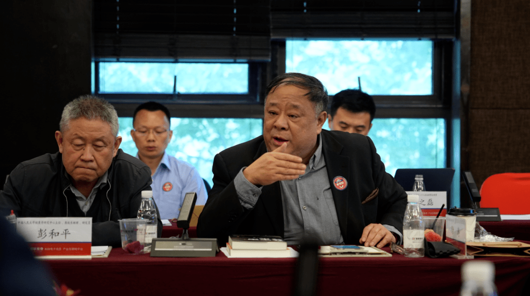 htc中国区执行长徐涛认为,探讨元宇宙就要探讨元宇宙的哲学,探讨元