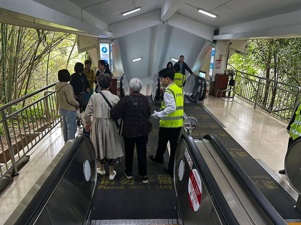 贵州旅游团五日报价多少钱（贵州旅游旅行团报价查询）