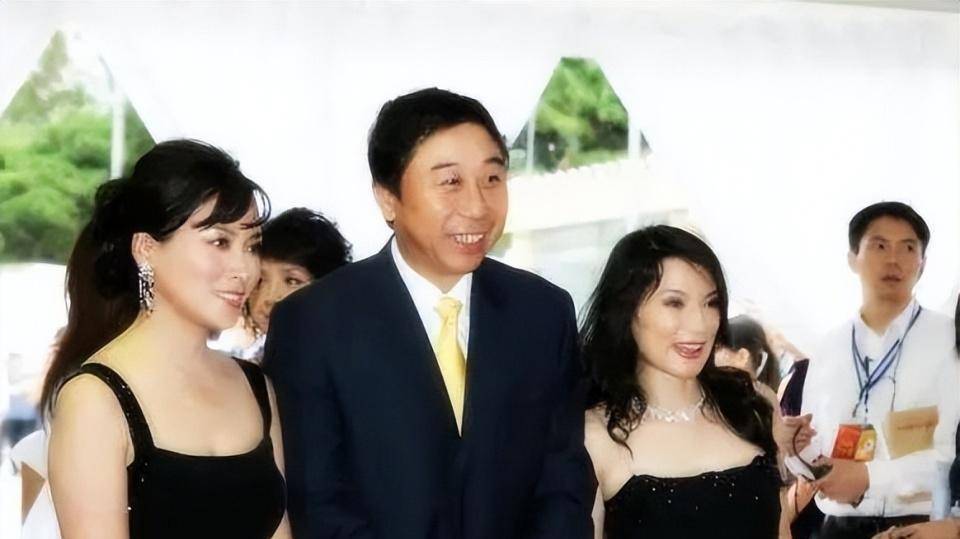 冯巩的老婆居然这么漂亮!