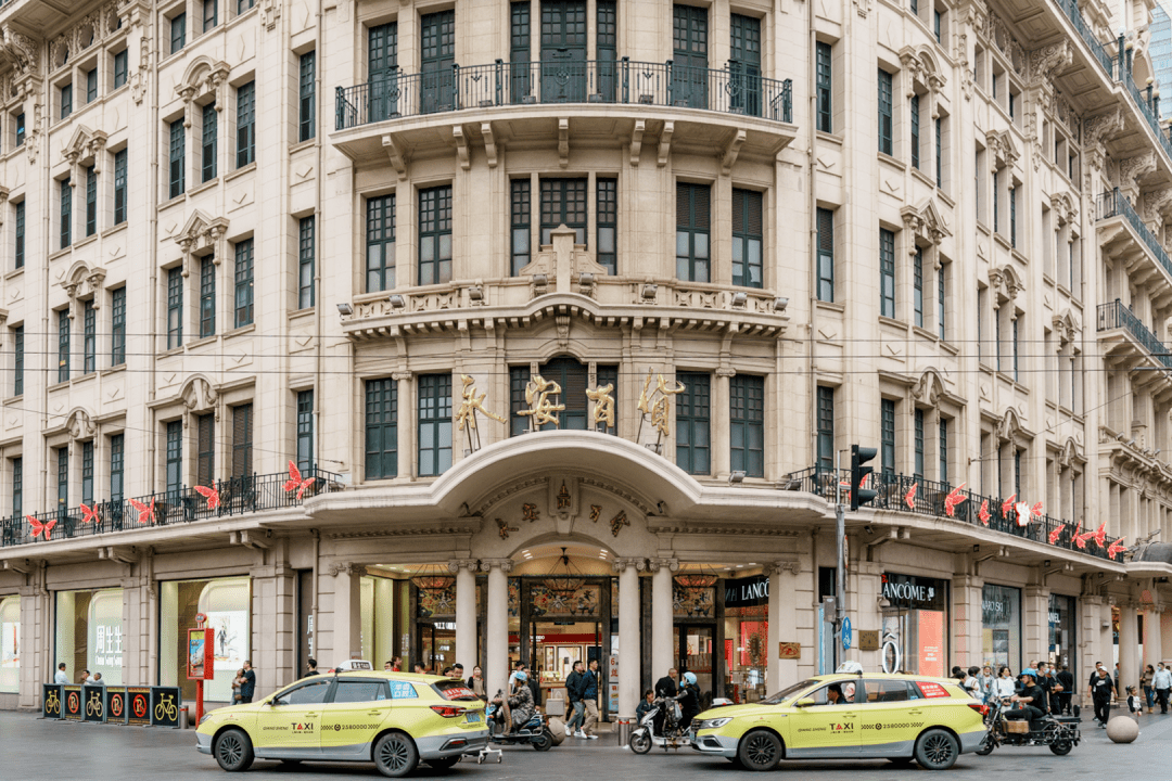 在充满老上海风情的永安百货,邂逅一场浪漫优雅的"花漾嫁期"_活动_旗