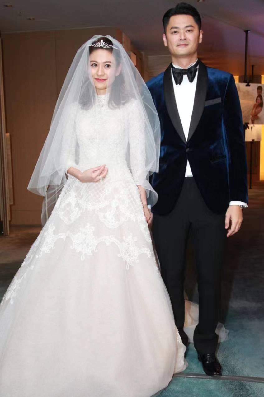 江若琳晒孕照上围丰满,怀孕路坎坷夫妻为此努力求诊