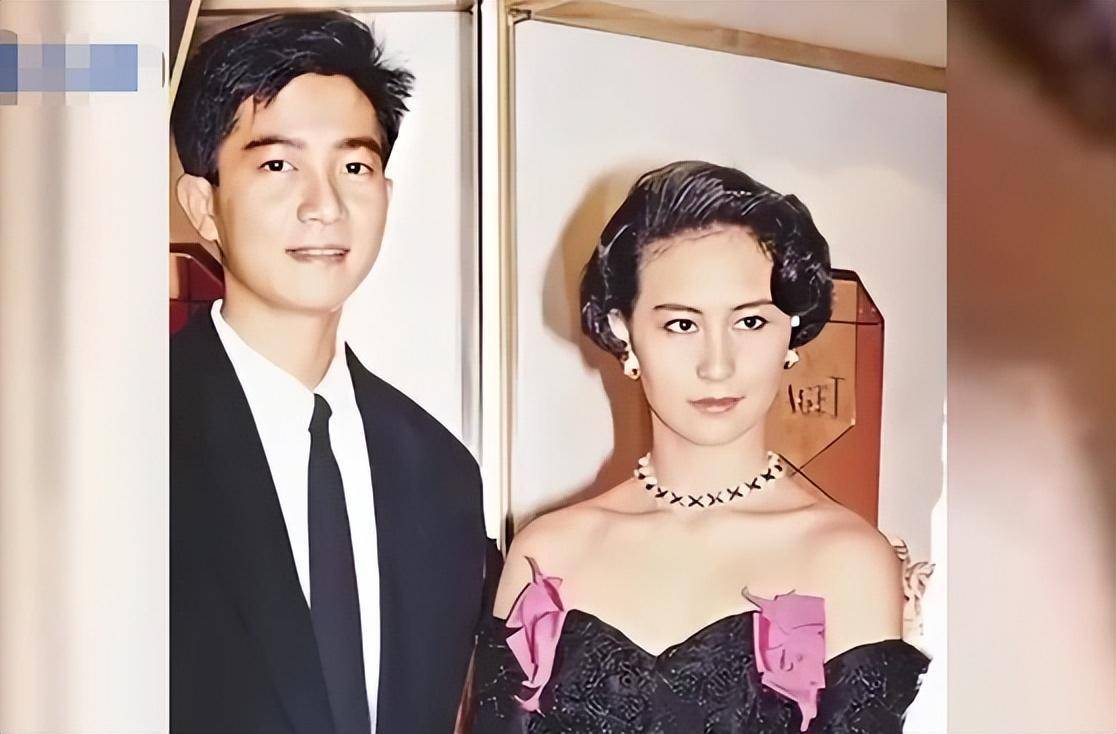 何超琼算不算顶级大美人 看她和李嘉欣的合照就知道了_何老_女儿_父亲