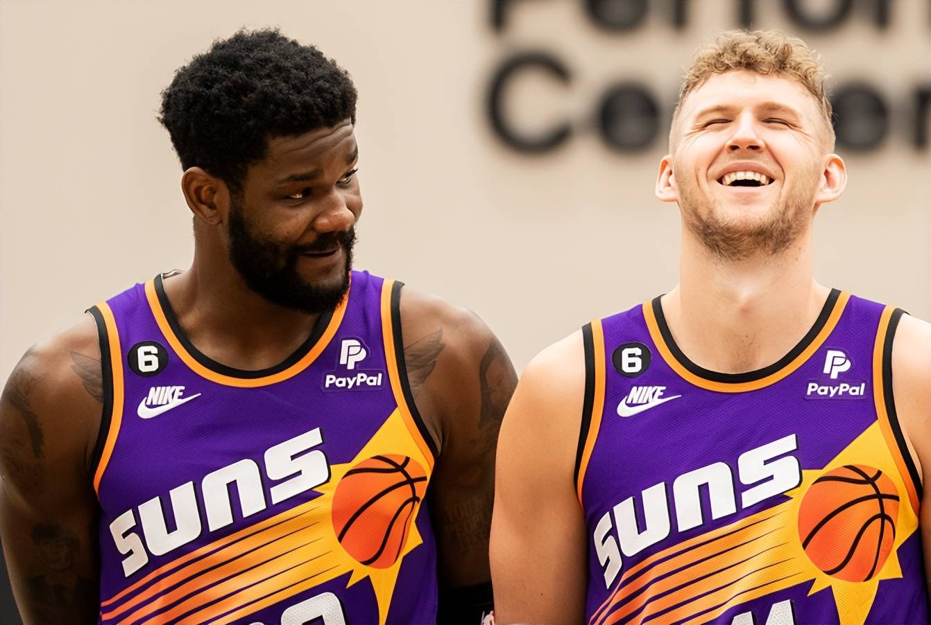 再见艾顿!再见保罗!