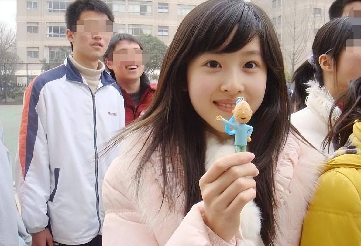 "狠人"章泽天:从"奶茶妹妹"到最年轻富豪,每一步都太励志了_mm_刘强东