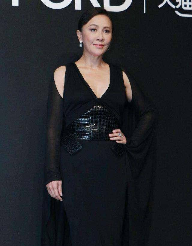 刘嘉玲惊艳亮相!