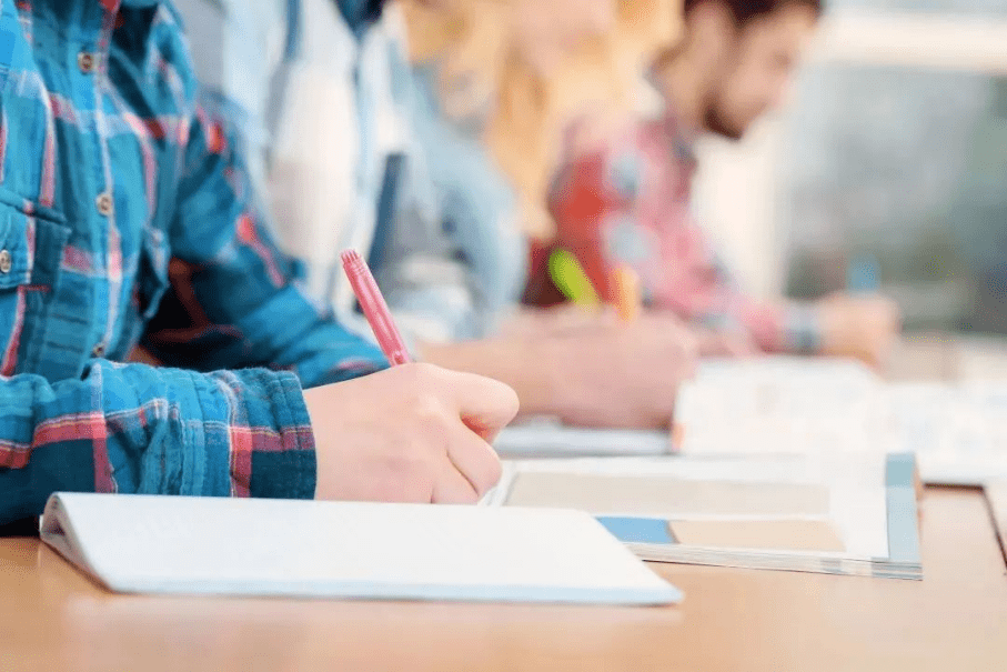 这些人群不适合留学！欧弗教育建议来场自我鉴定