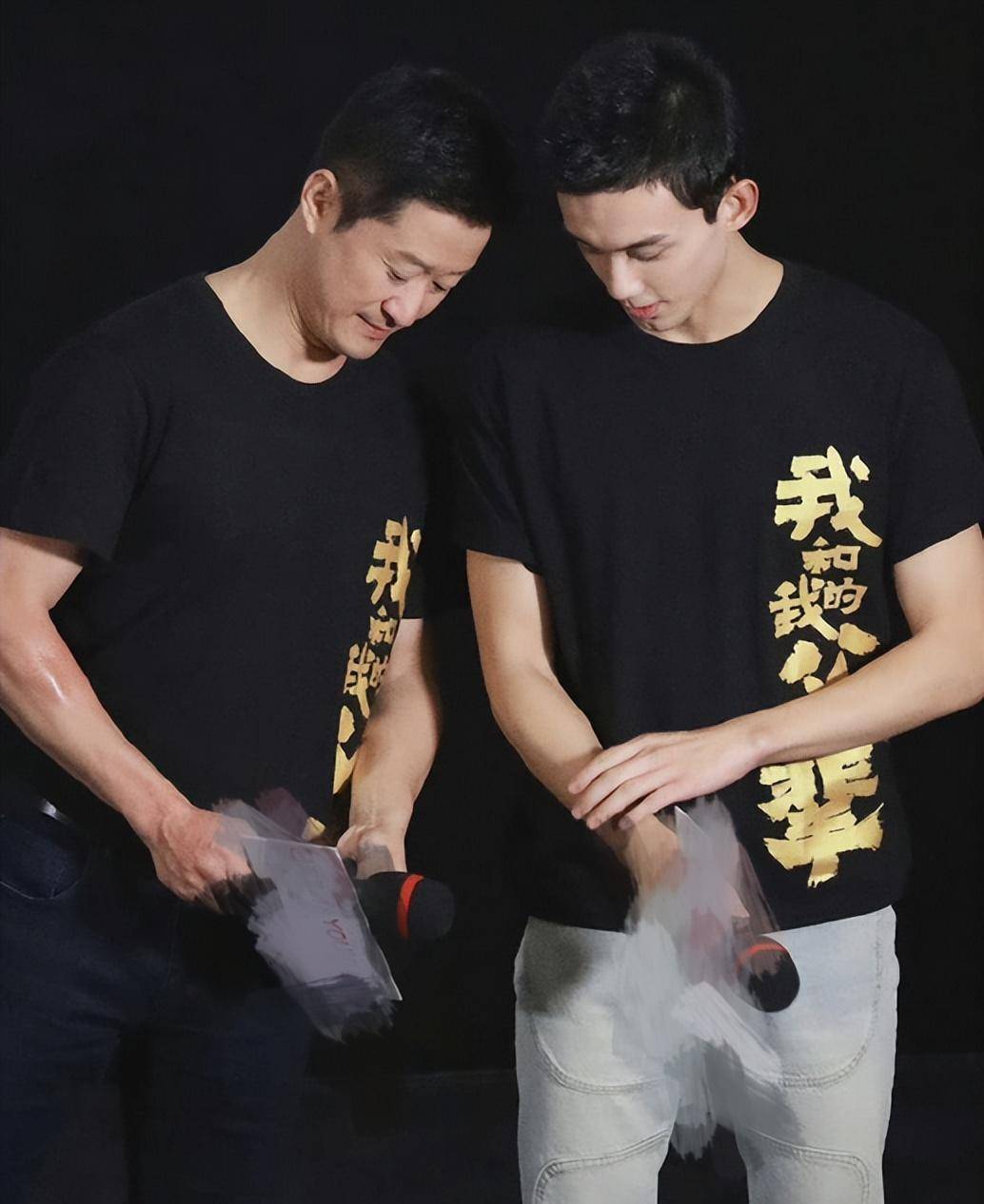 "情商代表"吴磊:一句话化解热巴年龄焦虑,凭实力带姐姐暴富_吴悦_弟弟