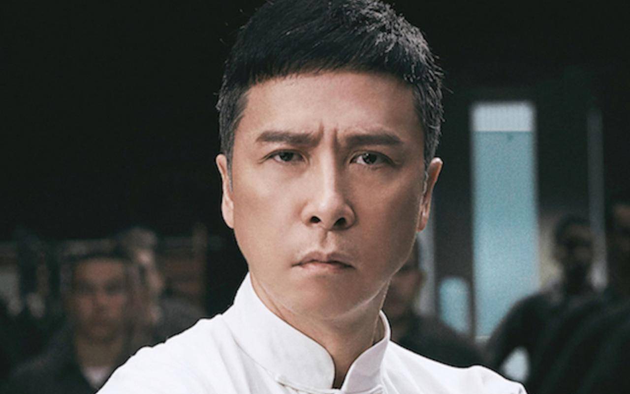 如今逆袭成片酬过亿的巨星,他用了26年_甄子丹_叶问_电影