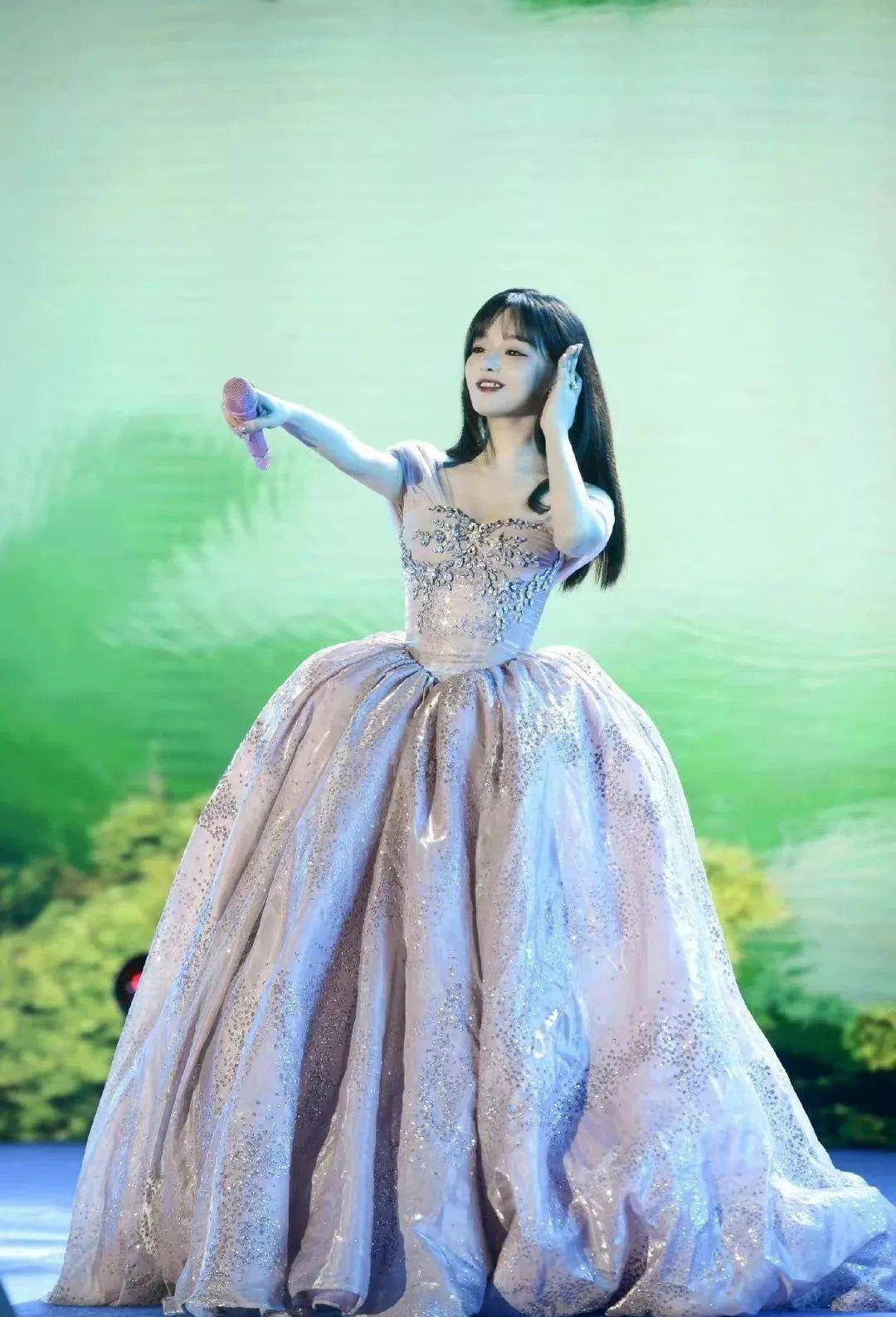 群星演唱会嘉宾特辑 - 超能音乐少女-黄霄云_声音_星辰_歌曲