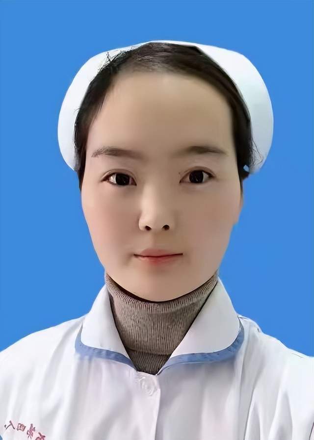 丁雯雯01最美护士经评选产生最美护士6名:丁雯雯,秦婉,邵倩倩,冯雪洁