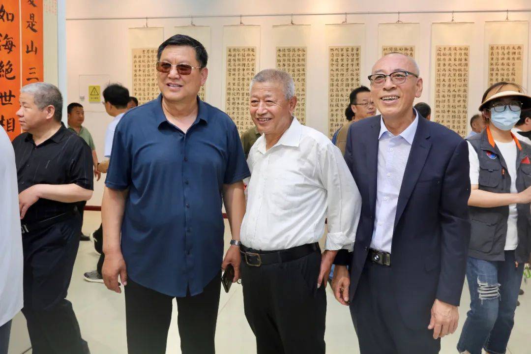 家山情怀,母爱如山——王炳学书法作品家乡汇报展在沧州市南皮县博物