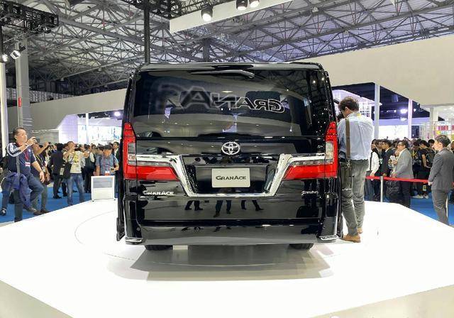 丰田再现神级mpv,新granace亮相,8座可选,比埃尔法强太多!