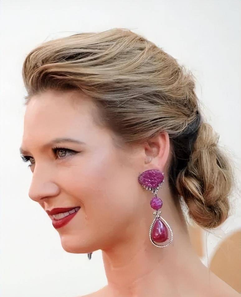 格莱美红地毯-泰勒斯威夫特,碧昂丝和阿黛尔都钟爱的珠宝,有什么魔力?