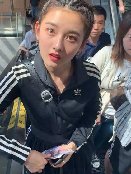 160cm张子枫真实比例如何?