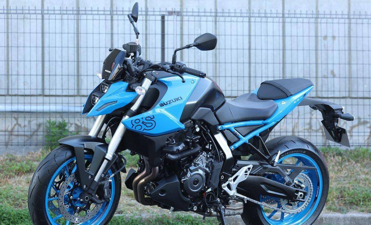 suzuki gsx-8s双脚着地性实测!详细规格展示_搜狐汽车_搜狐网