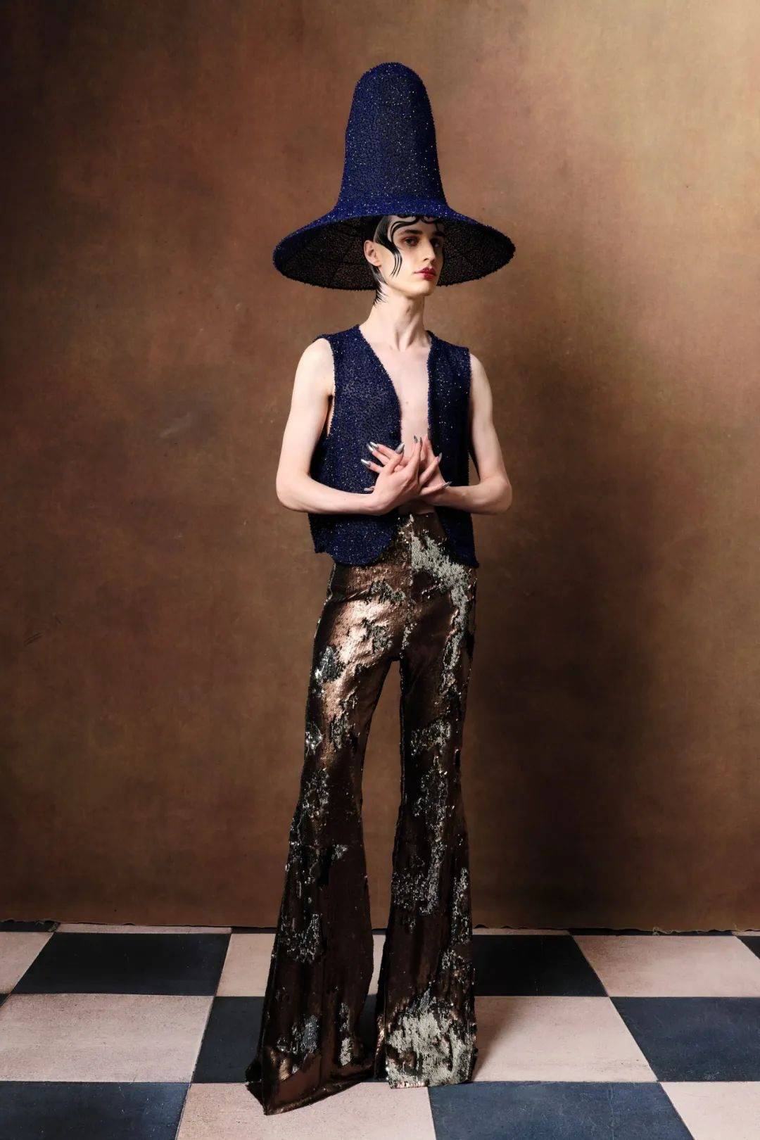 harris reed 2023春夏系列,夸张造型时尚感_廓形_服装_颜色