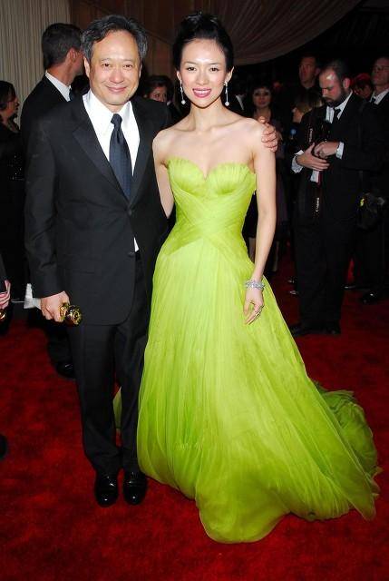 章子怡多段爱情揭秘,曾经和好莱坞富商沙滩时尚晒太阳_汪峰_时候_豪门