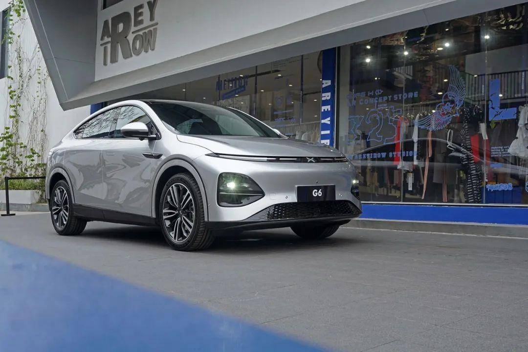 流动美学描绘轿跑suv终极形态 小鹏g6静态体验_搜狐汽车_搜狐网