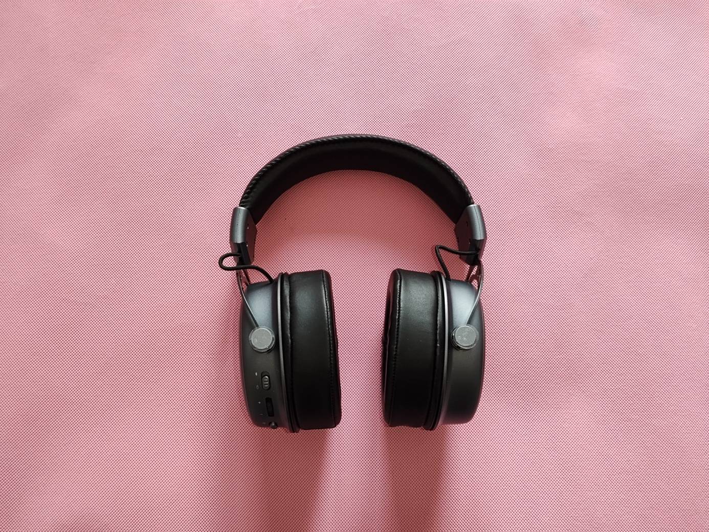 声光皆出色-雷柏VH800双模无线游戏耳机、VH10RGB支架套装评测