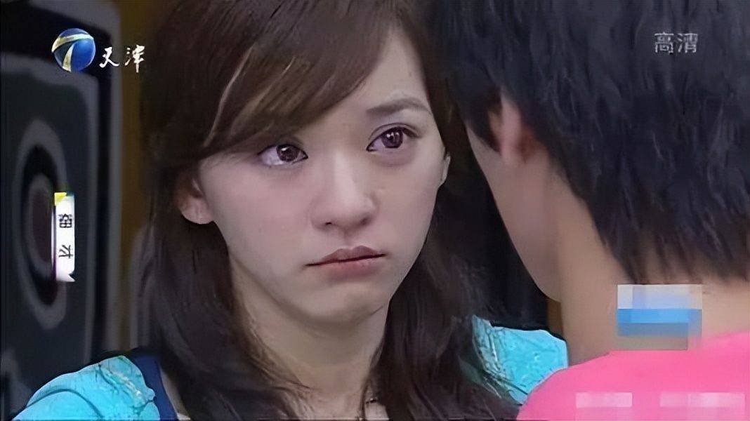 垫底浪姐4真不冤,陈意涵的黑历史太多了._贾静雯_男友_节目