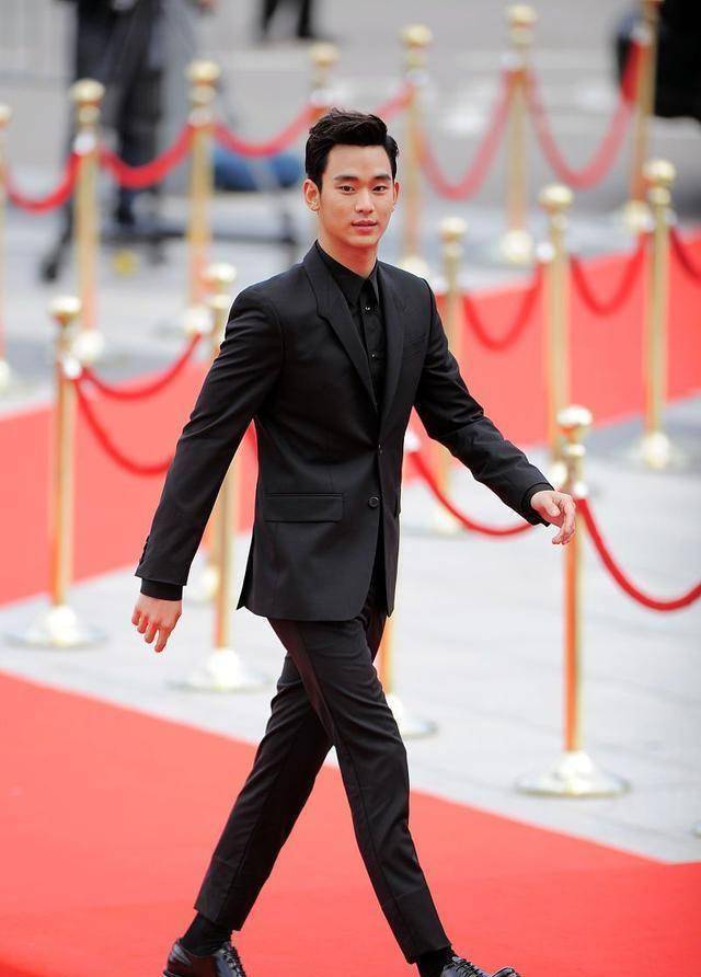 《爱的迫降》金正贤被前女友操控?曾与金秀贤恋爱,又当了表嫂!