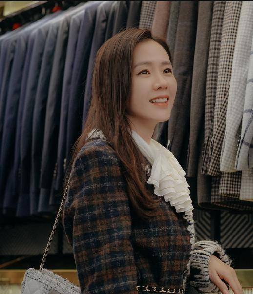 《爱的迫降》孙艺珍被赞超越全智贤,换上"富婆衫",气质变化大_国家_剧