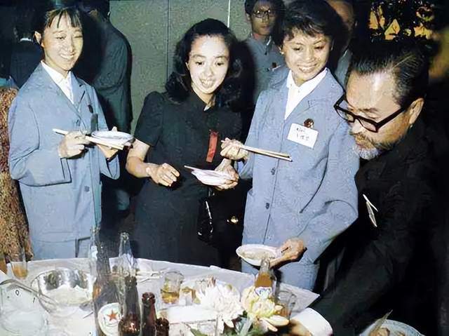 一代偶像石钟琴:演《白毛女》红极一时,丈夫离世后她怎样了?