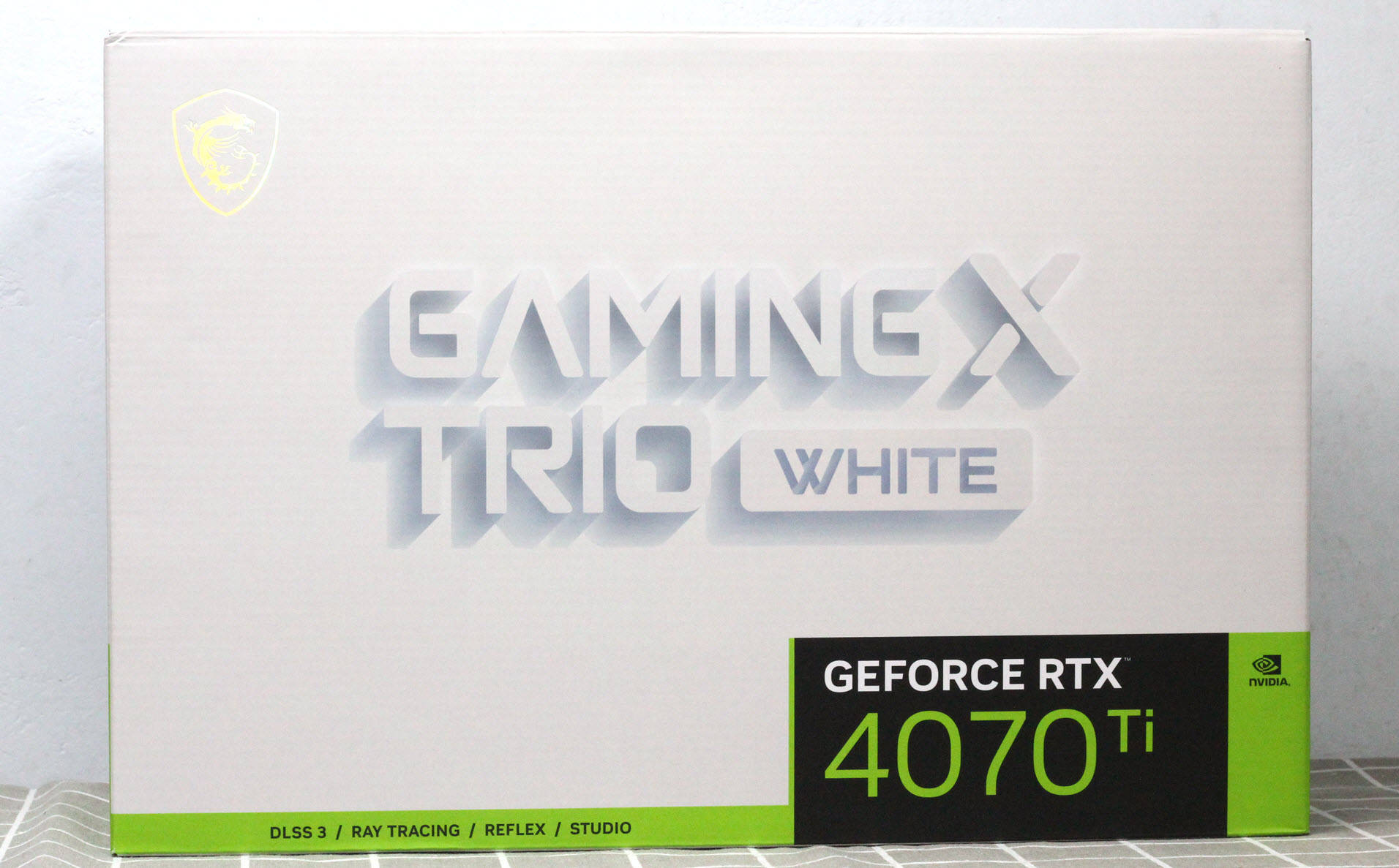 素色主义的嚎叫！微星RTX4070Ti白龙显卡测试_手机搜狐网