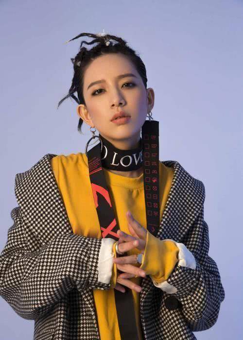 娄艺潇,万茜,李斯丹妮,王霏霏,孟佳,郑希怡,李慧珍,许飞,黄龄,朱婧汐