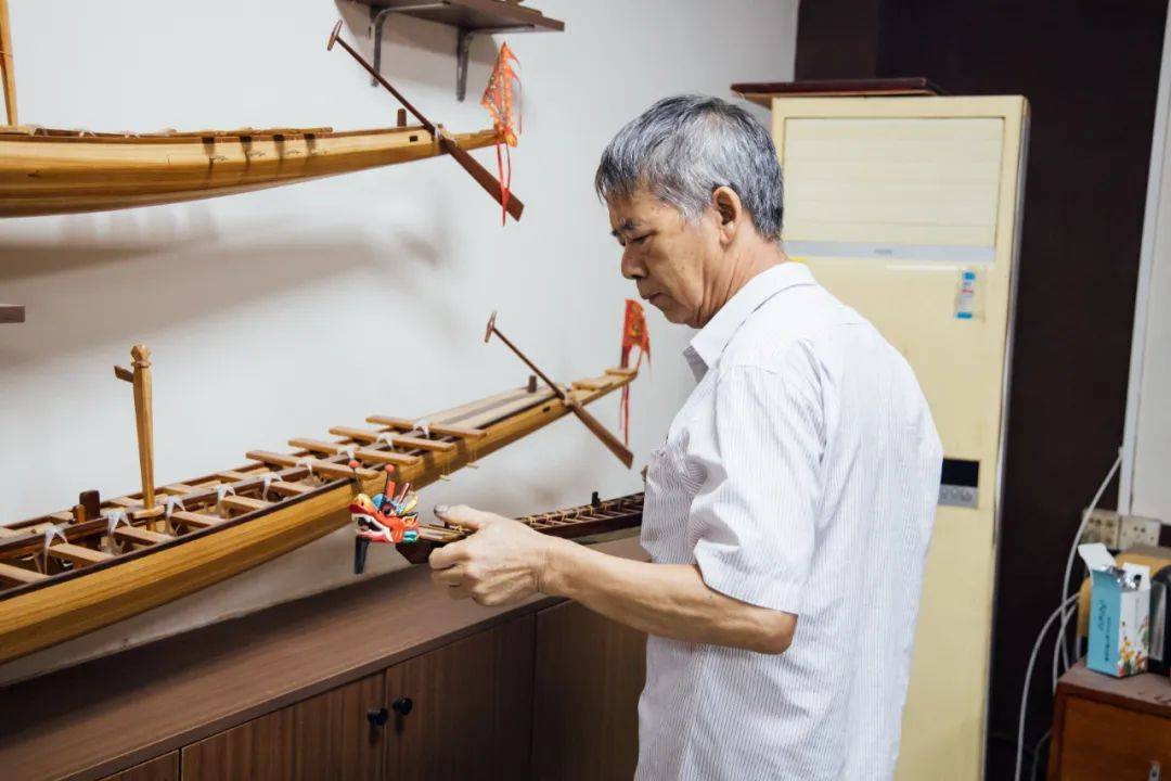 探秘东莞中堂东江流域上的龙舟匠人们故事_霍师傅_中堂镇_龙船