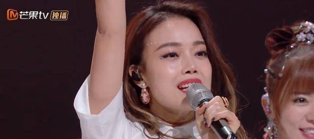 《浪姐2》容祖儿普通话成功出圈,阿兰公演舞台玩水拉满节目效果