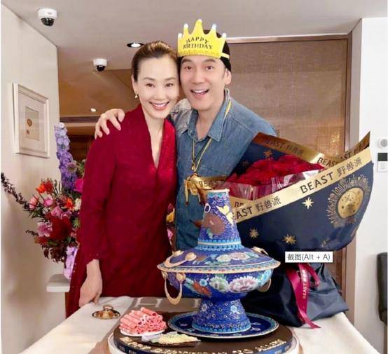 林依轮与黄琏分手29年:他娶模特生两胎,她单身与狗作伴!