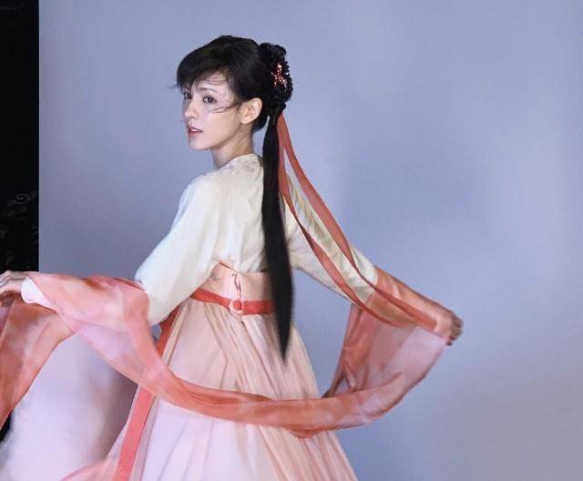 《琉璃美人煞》袁冰妍张予曦双胞胎姐妹花,阿靖大师兄又相遇了_玲珑
